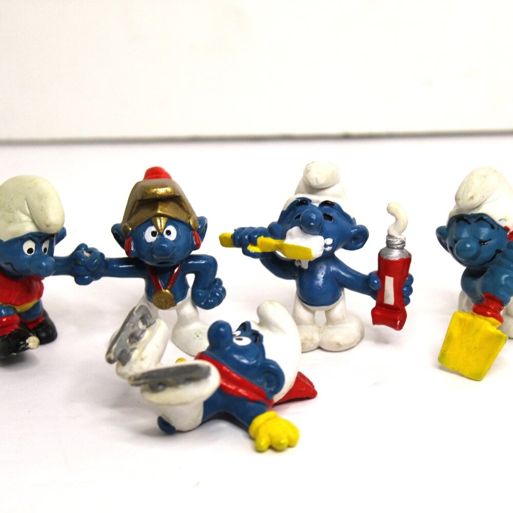 Smurf Mini Figurines Lot of 5 Vintage